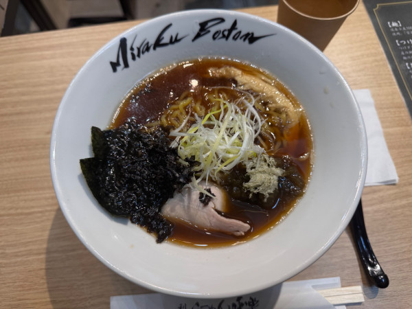 「焼き醤油らーめん 極 1700円」@利尻らーめん 味楽 AZABUDAI HILLS MARKET LAB. POP UPの写真