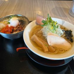 貝だしそば➕ビビンバセット