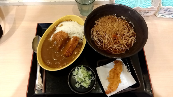 「ミニカツカレーセット＋海老天（クーポン）」@ゆで太郎 三田3丁目店の写真