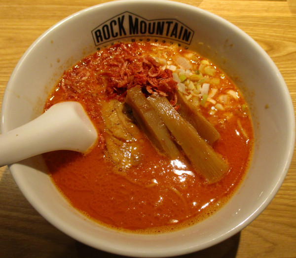 「濃厚海老ラーメン　1200円」@ROCK MOUNTAINの写真