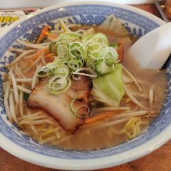 塩野菜ラーメン　※クーポンで５００円