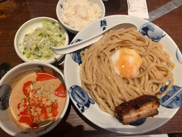 「冷やし坦々つけ麺（3倍）1100円+ネギ+温玉+ご飯」@麺屋武蔵 神山の写真