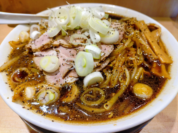 「札幌ブラック、大盛り」@札幌六坊の写真