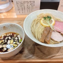 昆布水つけ麺醤油　大盛