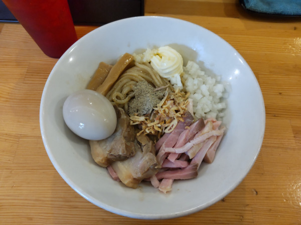 「まぜそば＋味玉」@煮干らーめん 川むらの写真