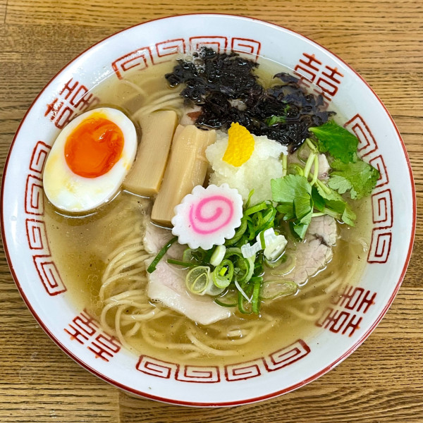 「本枯鰹節と秋刀魚節と干椎茸と宗田鰹節と鯖節と昆布を使った中華」@㐂九家の写真