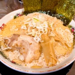 親だるまラーメン（950円）