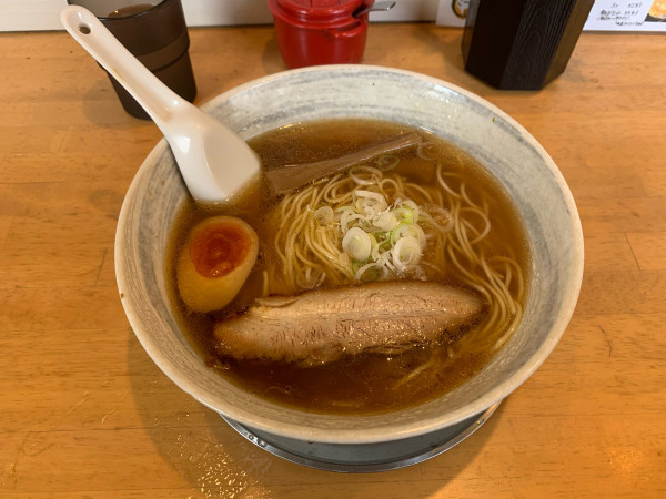 「しみず醤油らぁめん880円」@麺や しみずの写真