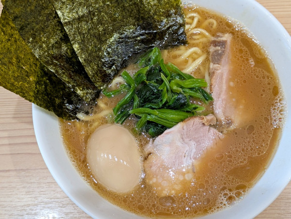 「ラーメン+味玉」@漢ラーメン 室の写真