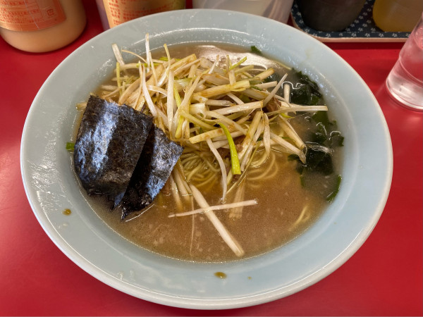 「ネギラーメン（並）950円」@ラーメンショップ いずみ中央店の写真