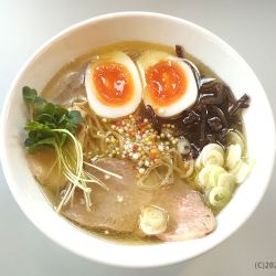 極み塩 味玉子付き