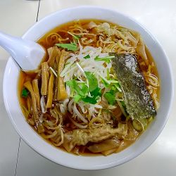 大盛ワンタンメン