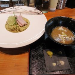 限定　昆布水つけ麺家系塩味（１２００円）