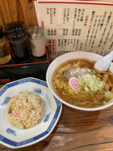 「らーめん・半チャーハン（Cセット）　1200円」@らーめん太陽 江古田店の写真