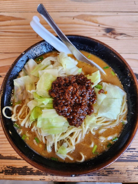 「ごまだれ担々麺」@ラーメン ヨシベー 八千代店の写真