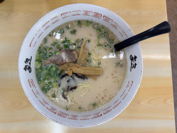 「長浜ラーメン」@九州博多 長浜らーめん まき 池田公園本店の写真