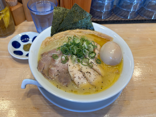 「特製鶏白湯そば(1150)大盛(150)」@鶏そばムタヒロの写真