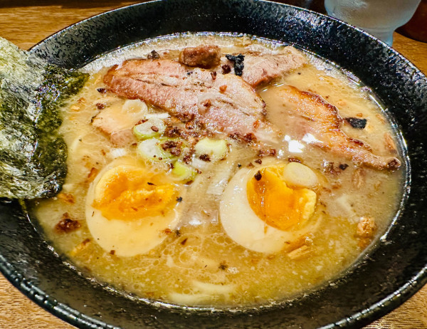 「醤油豚骨チャーシューラーメン【1150円】」@らぁー麺 ときんの写真