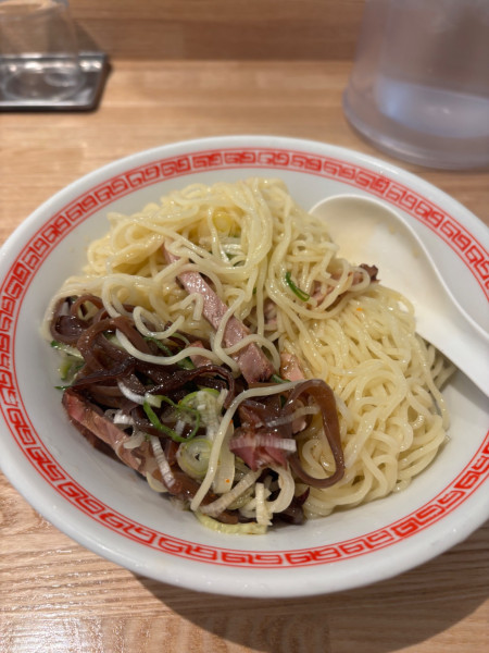 「冷やし海老まぜそば塩　大盛」@麺や みかんの写真