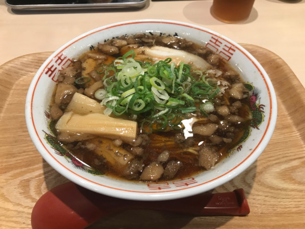 「尾道ラーメン 900円」@尾道ラーメン 八じゅう 蒲田本店の写真