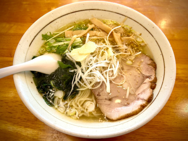 「塩ラーメン(700¥)」@麺屋一里の写真