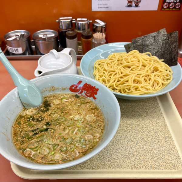 「醤油つけ麺」@ラーメン山岡家 熊谷店の写真
