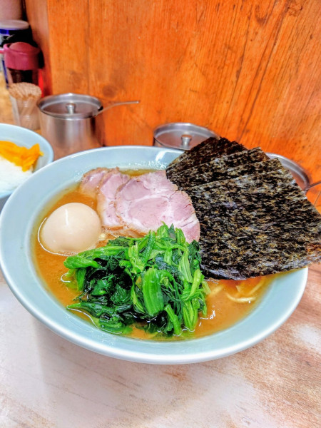 「志木盛りラーメン 中」@横浜ラーメン 武蔵家 志木店の写真