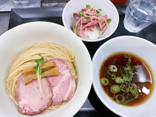 「鶏つけそば＋ミニローストポーク丼」@らぁ麺 やまぐちの写真