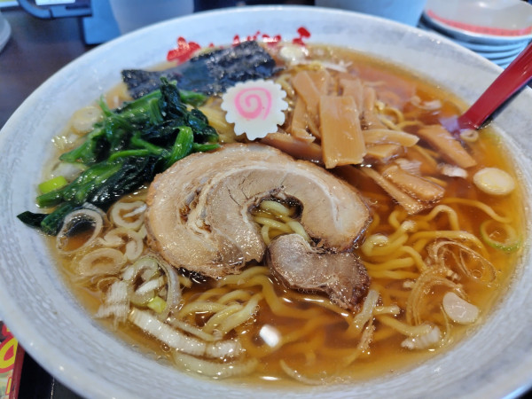 「醤油ラーメン大盛り750円」@めん王 野田みずき店の写真