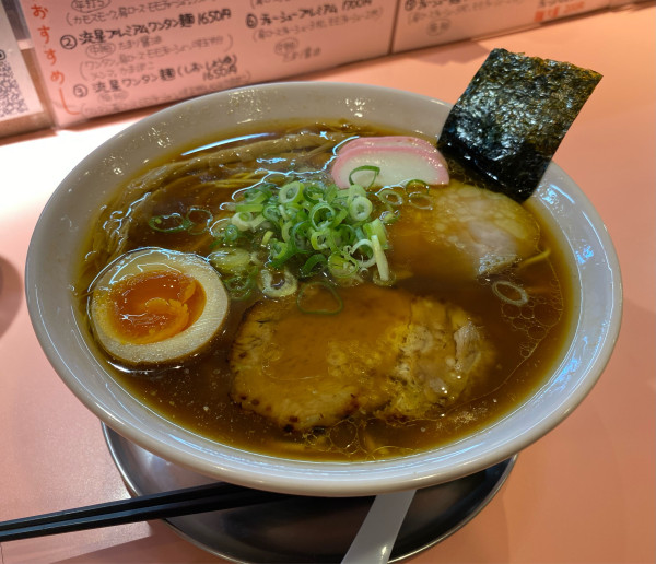 「流星プレミアム大盛　醤油」@流星軒の写真