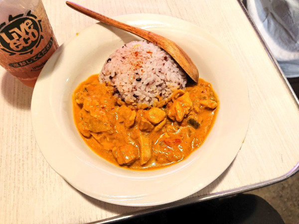 「ココナッツチキンカレー」@Com.Cafe 音倉の写真