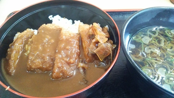 「カツカレー丼 単品 580円」@そば処 めとろ庵 後楽園店の写真