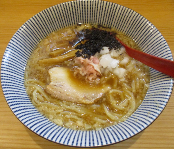 「<復刻>背脂醤油らー麺 1050円」@焼きあご塩らー麺 たかはし 恵比寿店の写真