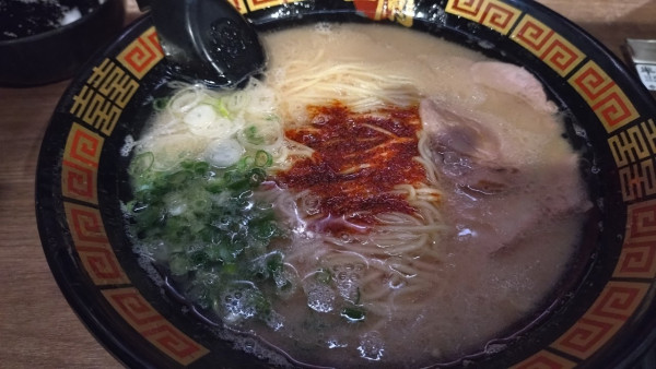 「天然とんこつラーメン(半替玉・ネギ)」@一蘭 中野店の写真