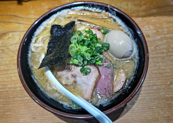 「国産チャーシュー中華蕎麦+味玉」@中華蕎麦 ひら井の写真