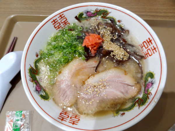 「ラーメン700円 全部普通」@博多だるま JAPAN 越谷レイクタウンカゼ店の写真
