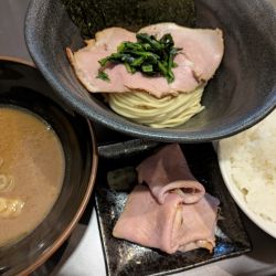 つけ麺 1000円 チャーシューTP他