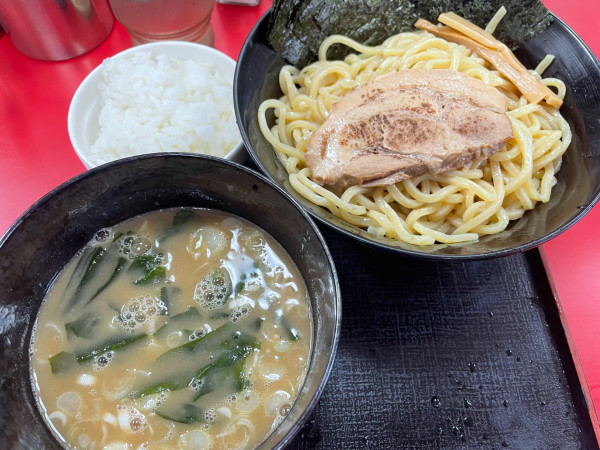 「豚骨醤油つけ麺⒈５玉」@とんこつラーメン松平 六浦店の写真
