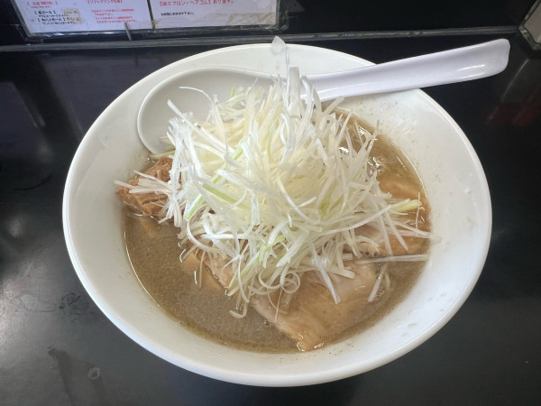 「煮干中華そばHARD裏」@煮干中華そば のじじR 我孫子店の写真