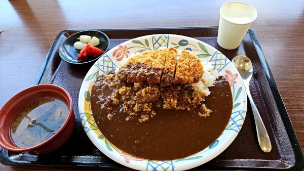 「カツカレー大盛り🍛」@湾岸食堂 本店の写真