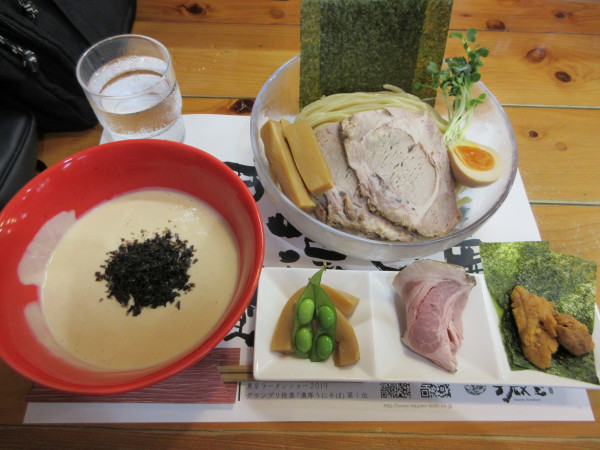 「限定　冷製雲丹つけめん（１４５０円）＋トクのせ４００円」@活龍 海老蟹専門 甲殻堂の写真