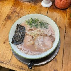 学生ラーメン　替え玉