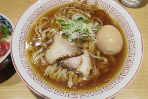 「煮卵醤油(すっきり)+大トロ漬け丼」@きたかた食堂の写真