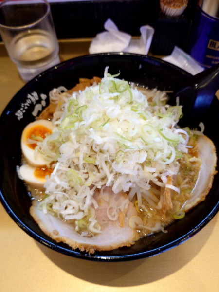 「醤油ラーメン」@超ごってり麺 ごっつ 津田沼店の写真