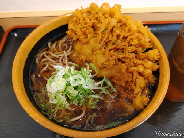 「えのき天そば(530円)」@そば処 めとろ庵 上野店の写真