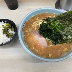 ラーメン　中盛り➕ミニライス