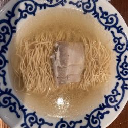 豚そば900円＋替え玉200円