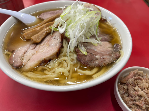「チャーシューメン（大）＋魅惑の肉脂」@一品香 小山の写真