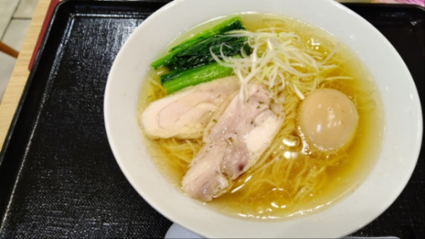 「淡麗塩ラーメン」@せたが屋 東京ドームシティ店の写真