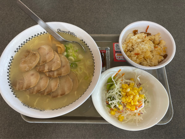 「肉マシマシラーメン」@スガキヤ 愛知県図書館店の写真